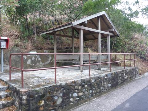 Middle Gap - Shelter Middle Gap - Shelter