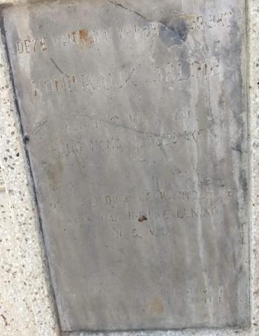 monument_2.jpg